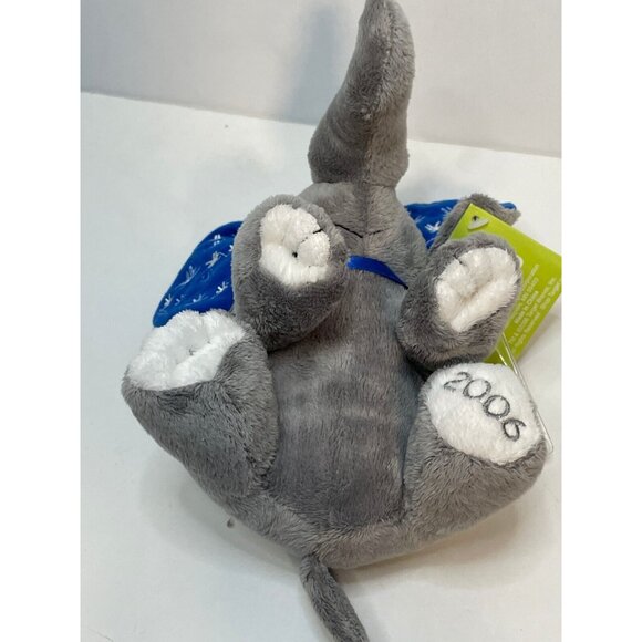 Target 2006 St. Jude Children Hospital Elephant plush gift card holder 7" tall - Picture 6 of 10